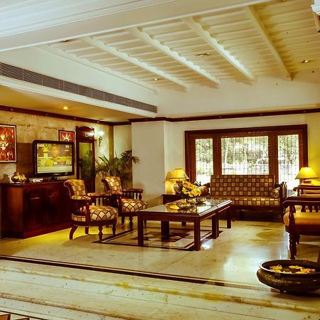 Krishna Inn Guruvāyūr Εξωτερικό φωτογραφία
