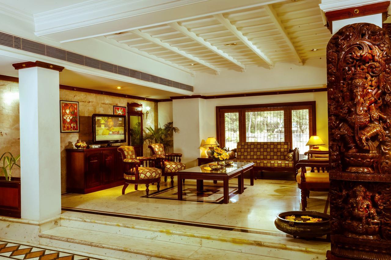 Krishna Inn Guruvāyūr Εξωτερικό φωτογραφία